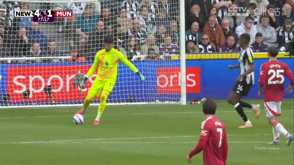 玄学定律！詹俊配张路门将叕失误！这次是巴因德尔！